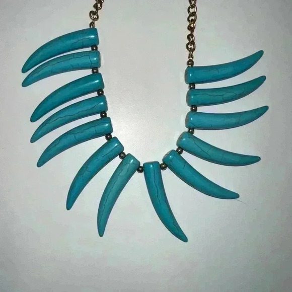 Paparazzi Tusk Tundra Blue Turquoise Stone Short Necklace Set with earrings NEW! - Picture 2 of 6
